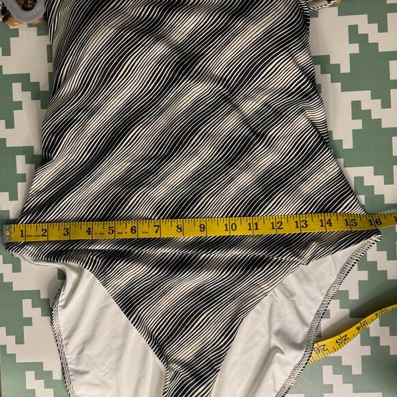Everlane One Piece bathing suit, Black White Stripe Size Large NWT - Picture 11 of 12